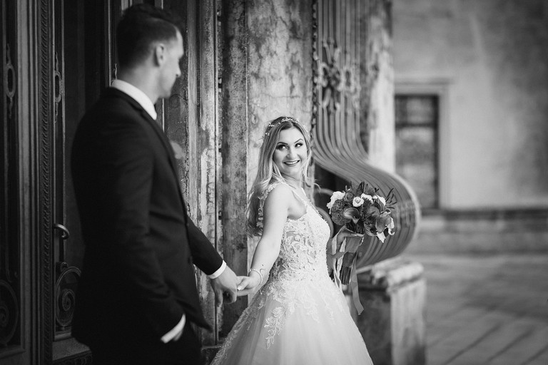 sesja slubna w Mosznej, plener slubny Moszna, sesja slubna na zamku, plener slubny w palacu, www.magiaobrazu.com, fotografia slubna w Mosznej, plener slubny w Krakowie, fotograf slubny Krakow, fotografowie slubni, fotograf malopolska, sesja plenerowa, klimatyczna sesja slubna, plener w Mosznej, Zamek w Mosznej, oryginalna sesja slubna, fotograf slubny slask, sesja slubna slask, zdjecia slubne opolskie, www.magiaobrazu.com, fotografia slubna, plener slubny na zamku, fotograf slubny Krakow, palac w mosznej, fotografowie slubni, fotograf mal‚opolska, sesja plenerowa, klimatyczna sesja slubna