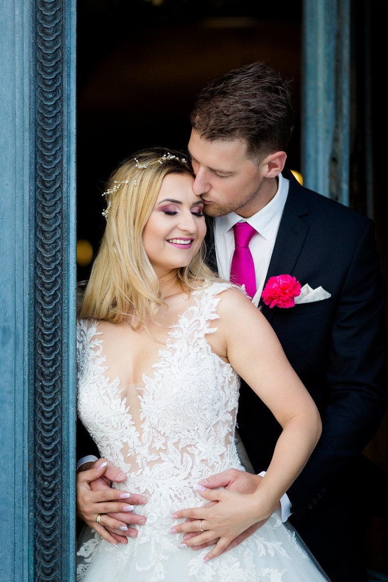 sesja slubna w Mosznej, plener slubny Moszna, sesja slubna na zamku, plener slubny w palacu, www.magiaobrazu.com, fotografia slubna w Mosznej, plener slubny w Krakowie, fotograf slubny Krakow, fotografowie slubni, fotograf malopolska, sesja plenerowa, klimatyczna sesja slubna, plener w Mosznej, Zamek w Mosznej, oryginalna sesja slubna, fotograf slubny slask, sesja slubna slask, zdjecia slubne opolskie, www.magiaobrazu.com, fotografia slubna, plener slubny na zamku, fotograf slubny Krakow, palac w mosznej, fotografowie slubni, fotograf mal‚opolska, sesja plenerowa, klimatyczna sesja slubna