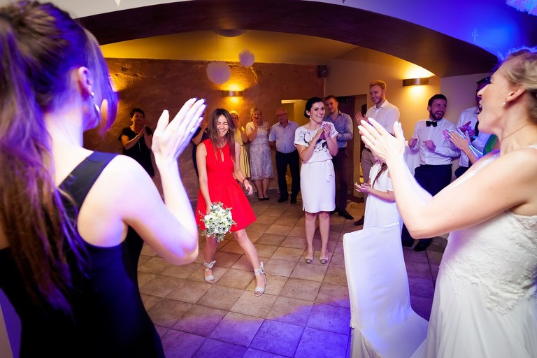 najlepsze zdjecia slubne, najpiekniejsze zdjecia slubne, fotografia slubna slask, zdjecia slubne slask, najlepszy fotograf slubny slask, plener slubny slask, sesje slubne slask, fotograf na slub slask, piekne fotografie slubne slask, dwoch fotografow na slub, fotografia weselna slask, fotografia weselna krakow, naturalna fotografia slubna, zdjecia slubne bielsko, fotograf slubny bielsko, fotografia slubna bielsko, zdjecia slubne krakow, fotografia slubna krakow, fotograf slubny krakow, oryginalna fotografia slubna, www.magiaobrazu.com, Anna i Jacek Bieniek,