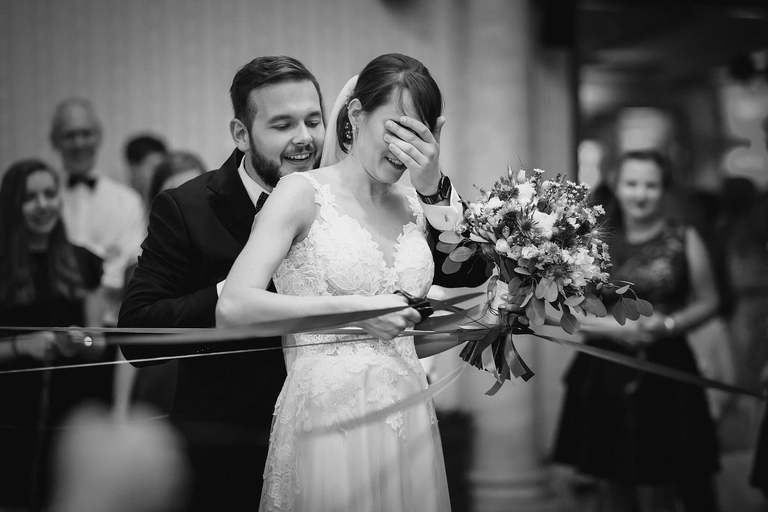 najlepsze zdjecia slubne, najpiekniejsze zdjecia slubne, fotografia slubna slask, zdjecia slubne slask, najlepszy fotograf slubny slask, plener slubny slask, sesje slubne slask, fotograf na slub slask, piekne fotografie slubne slask, dwoch fotografow na slub, fotografia weselna slask, fotografia weselna krakow, naturalna fotografia slubna, zdjecia slubne bielsko, fotograf slubny bielsko, fotografia slubna bielsko, zdjecia slubne krakow, fotografia slubna krakow, fotograf slubny krakow, oryginalna fotografia slubna, www.magiaobrazu.com, Anna i Jacek Bieniek,