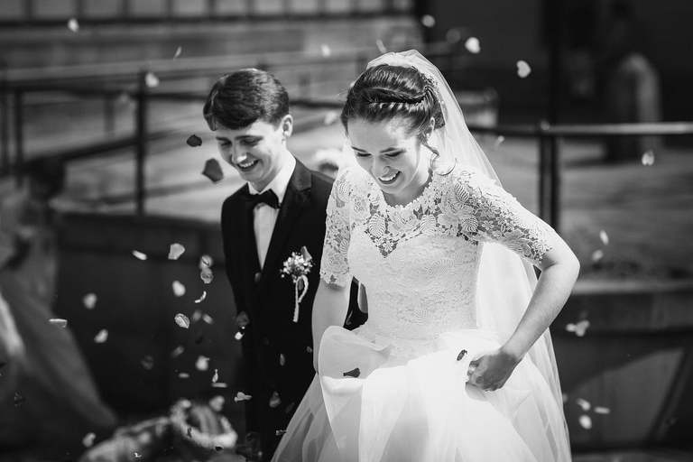 najlepsze zdjecia slubne, najpiekniejsze zdjecia slubne, fotografia slubna slask, zdjecia slubne slask, najlepszy fotograf slubny slask, plener slubny slask, sesje slubne slask, fotograf na slub slask, piekne fotografie slubne slask, dwoch fotografow na slub, fotografia weselna slask, fotografia weselna krakow, naturalna fotografia slubna, zdjecia slubne bielsko, fotograf slubny bielsko, fotografia slubna bielsko, zdjecia slubne krakow, fotografia slubna krakow, fotograf slubny krakow, oryginalna fotografia slubna, www.magiaobrazu.com, Anna i Jacek Bieniek,