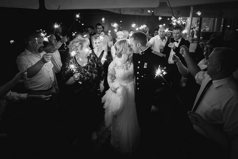 najlepsze zdjecia slubne, najpiekniejsze zdjecia slubne, fotografia slubna slask, zdjecia slubne slask, najlepszy fotograf slubny slask, plener slubny slask, sesje slubne slask, fotograf na slub slask, piekne fotografie slubne slask, dwoch fotografow na slub, fotografia weselna slask, fotografia weselna krakow, naturalna fotografia slubna, zdjecia slubne bielsko, fotograf slubny bielsko, fotografia slubna bielsko, zdjecia slubne krakow, fotografia slubna krakow, fotograf slubny krakow, oryginalna fotografia slubna, www.magiaobrazu.com, Anna i Jacek Bieniek,