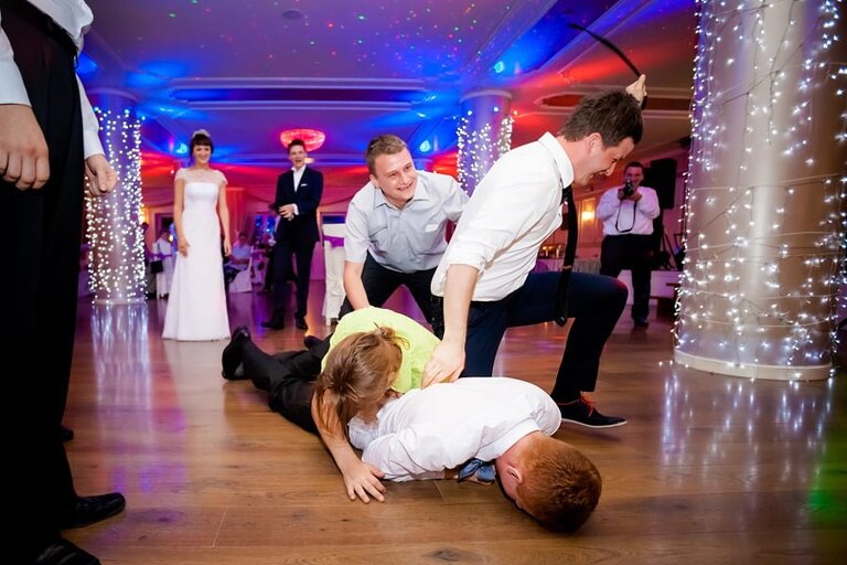 fotografia ślubna śląsk; fotograf ślubny bielsko; dwóch fotograf na ślub; zdjęcia ślubne slask; fotografia ślubna bielsko