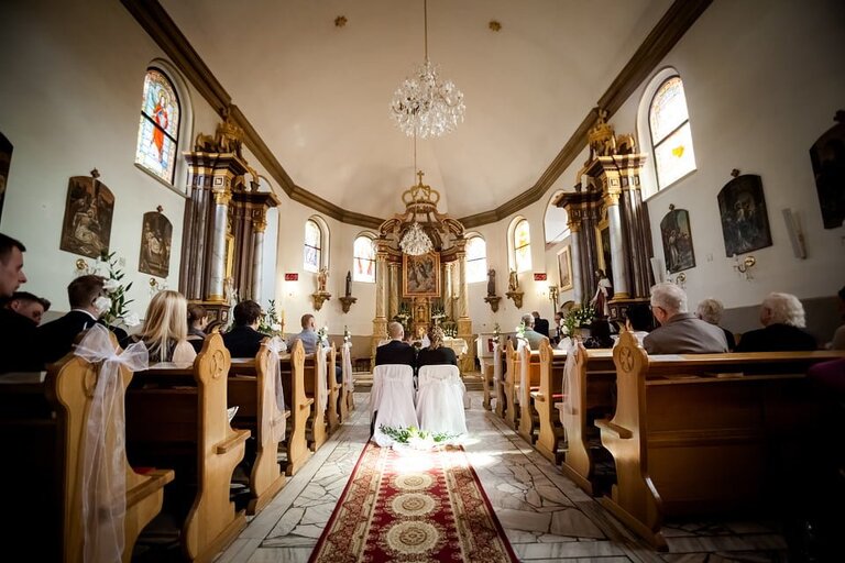 fotografia slubna, zdjecia slubne bielsko, fotograf slubny bielsko; www.magiaobrazu.com, zdjecia slubne bielsko, fotografia slubna slask, zdjecia slubne zywiec; karczma Kuban Goczałkowice; fotograf pszczyna; zdjecia slubne pszczyna; kosciol w wisle, dwoch fotografow na slub, zdjecia slubne pszczyna, wesele w karczmie kuban pszczyna