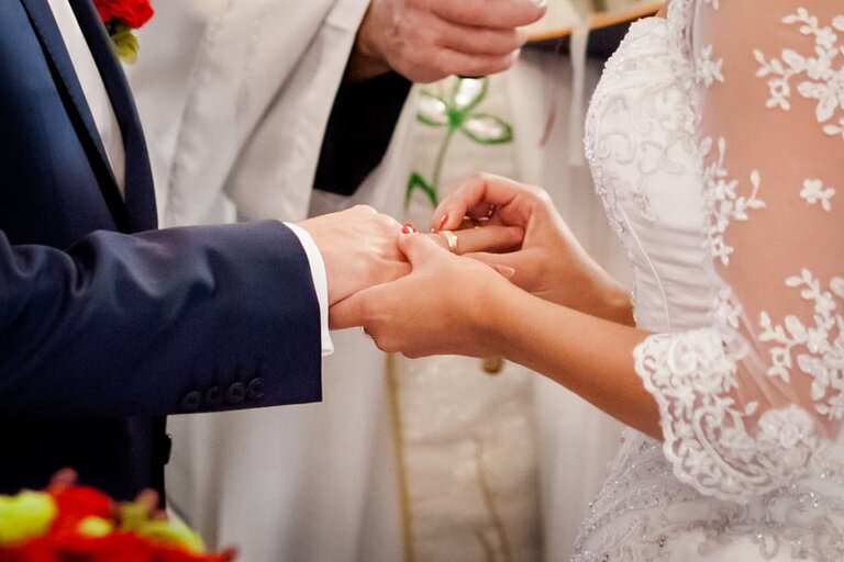 fotografia slubna, zdjecia slubne bielsko, fotograf slubny bielsko; www.magiaobrazu.com, zdjecia slubne bielsko, fotografia slubna slask, zdjecia slubne zywiec; karczma Kuban Goczałkowice; fotograf pszczyna; zdjecia slubne pszczyna; kosciol w wisle, dwoch fotografow na slub, zdjecia slubne pszczyna, wesele w karczmie kuban pszczyna