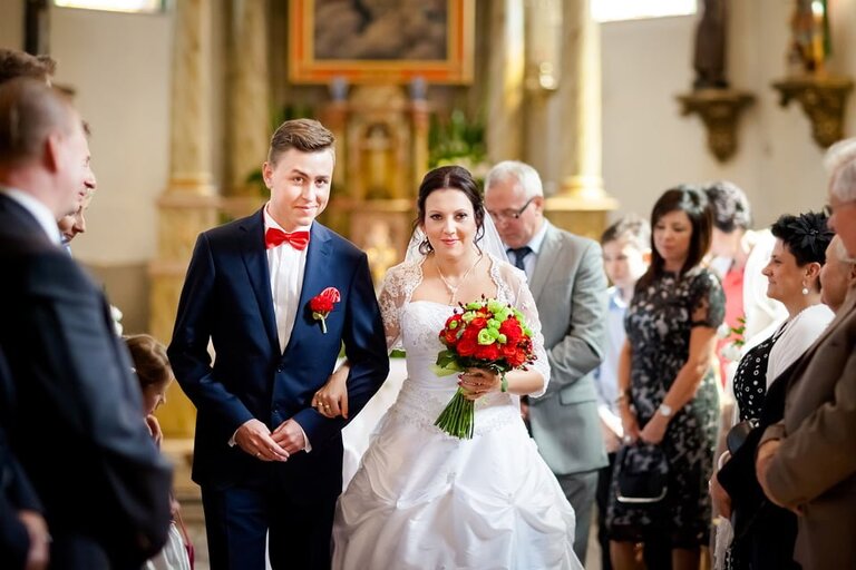 fotografia slubna, zdjecia slubne bielsko, fotograf slubny bielsko; www.magiaobrazu.com, zdjecia slubne bielsko, fotografia slubna slask, zdjecia slubne zywiec; karczma Kuban Goczałkowice; fotograf pszczyna; zdjecia slubne pszczyna; kosciol w wisle, dwoch fotografow na slub, zdjecia slubne pszczyna, wesele w karczmie kuban pszczyna