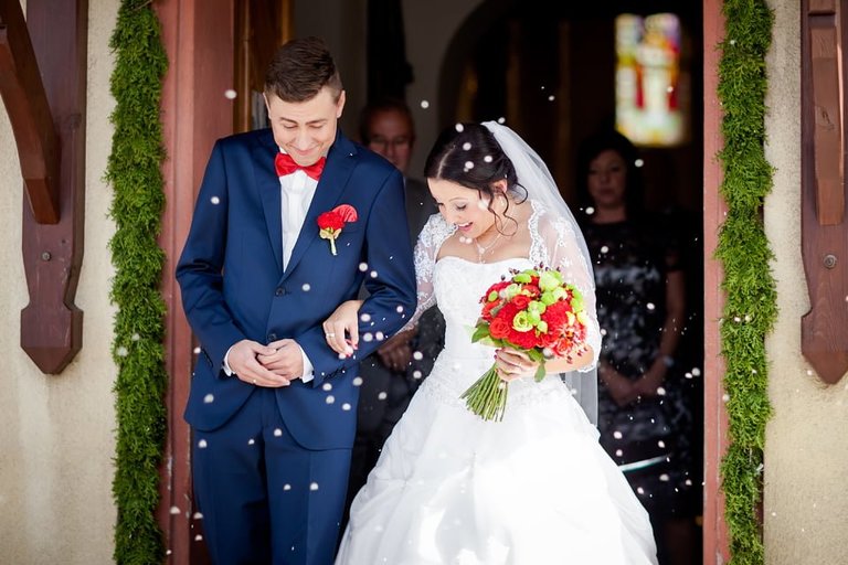 fotografia slubna, zdjecia slubne bielsko, fotograf slubny bielsko; www.magiaobrazu.com, zdjecia slubne bielsko, fotografia slubna slask, zdjecia slubne zywiec; karczma Kuban Goczałkowice; fotograf pszczyna; zdjecia slubne pszczyna; kosciol w wisle, dwoch fotografow na slub, zdjecia slubne pszczyna, wesele w karczmie kuban pszczyna