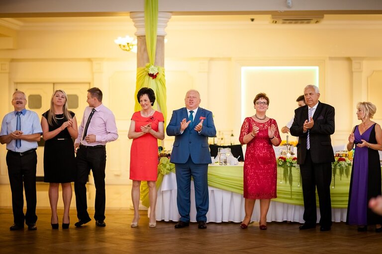 fotografia slubna, zdjecia slubne bielsko, fotograf slubny bielsko; www.magiaobrazu.com, zdjecia slubne bielsko, fotografia slubna slask, zdjecia slubne zywiec; karczma Kuban Goczałkowice; fotograf pszczyna; zdjecia slubne pszczyna; kosciol w wisle, dwoch fotografow na slub, zdjecia slubne pszczyna, wesele w karczmie kuban pszczyna