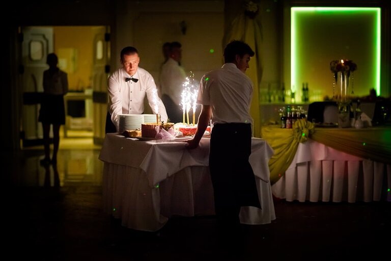 fotografia slubna, zdjecia slubne bielsko, fotograf slubny bielsko; www.magiaobrazu.com, zdjecia slubne bielsko, fotografia slubna slask, zdjecia slubne zywiec; karczma Kuban Goczałkowice; fotograf pszczyna; zdjecia slubne pszczyna; kosciol w wisle, dwoch fotografow na slub, zdjecia slubne pszczyna, wesele w karczmie kuban pszczyna