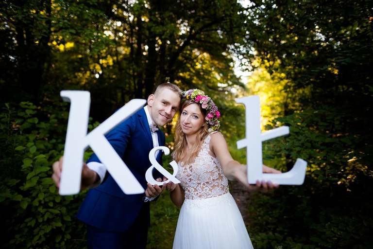 plener slubny o wschodzie slonca, sesja slubna wschod slonca, sesja slubna slask, plener slubny slask, sesja slubna na polu slonecznikow, plener slubny pole slonecznikow, sesja slubna w slonecznikach, plener slubny sloneczniki, romantyczna sesja slubna slask, fotografia slubna czestochowa, zdjecia slubne zawiercie, fotografia ślubna Kraków, fotografia ślubna śląsk, zdjęcia ślubne kraków, fotograf ślubny śląsk, dwóch fotografów na ślub, fotograf czechowice, zdjęcia ślubne bielsko, fotografia ślubna bielsko, www.magiaobrazu.com, Anna i Jacek Bieniek,