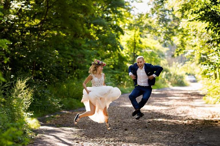 plener slubny o wschodzie slonca, sesja slubna wschod slonca, sesja slubna slask, plener slubny slask, sesja slubna na polu slonecznikow, plener slubny pole slonecznikow, sesja slubna w slonecznikach, plener slubny sloneczniki, romantyczna sesja slubna slask, fotografia slubna czestochowa, zdjecia slubne zawiercie, fotografia ślubna Kraków, fotografia ślubna śląsk, zdjęcia ślubne kraków, fotograf ślubny śląsk, dwóch fotografów na ślub, fotograf czechowice, zdjęcia ślubne bielsko, fotografia ślubna bielsko, www.magiaobrazu.com, Anna i Jacek Bieniek,