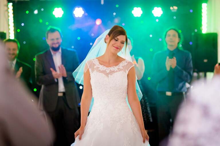 plenerowy slub slask, slub plenerowy w beskidach, slub w alpinie, wesele w alpinie, plenerowa ceremonia alpin, ceremonia w plenerze alpin, wesele w hotelu Alpin w Szczyrku, wesele w alpinie szczyrk, fotografia slubna szczyrk, zdjecia slubne szczyrk, fotograf slubny szczyrk, fotografia slubna slask, fotografia slubna katowice, zdjecia slubne katowice, fotograf slubny katowice, zdjecia slubne bielsko, dwoch fotografow na slub, fotografia slubna krakow,