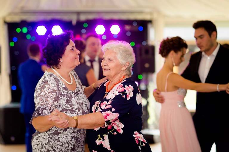 plenerowy slub slask, slub plenerowy w beskidach, slub w alpinie, wesele w alpinie, plenerowa ceremonia alpin, ceremonia w plenerze alpin, wesele w hotelu Alpin w Szczyrku, wesele w alpinie szczyrk, fotografia slubna szczyrk, zdjecia slubne szczyrk, fotograf slubny szczyrk, fotografia slubna slask, fotografia slubna katowice, zdjecia slubne katowice, fotograf slubny katowice, zdjecia slubne bielsko, dwoch fotografow na slub, fotografia slubna krakow,