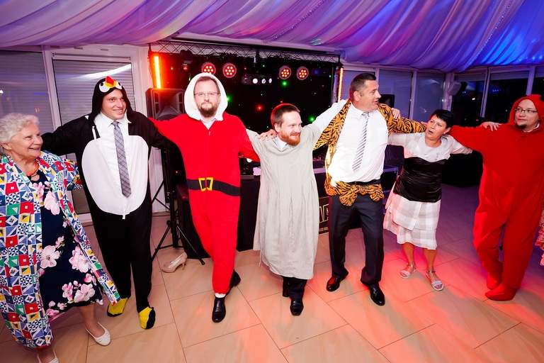 plenerowy slub slask, slub plenerowy w beskidach, slub w alpinie, wesele w alpinie, plenerowa ceremonia alpin, ceremonia w plenerze alpin, wesele w hotelu Alpin w Szczyrku, wesele w alpinie szczyrk, fotografia slubna szczyrk, zdjecia slubne szczyrk, fotograf slubny szczyrk, fotografia slubna slask, fotografia slubna katowice, zdjecia slubne katowice, fotograf slubny katowice, zdjecia slubne bielsko, dwoch fotografow na slub, fotografia slubna krakow,