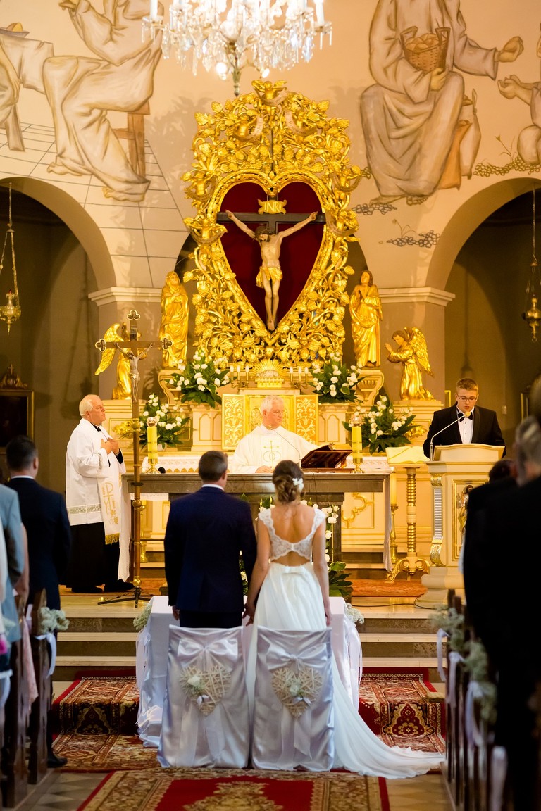 fotografia slubna mogilany, zdjecia slubne mogilany, fotograf slubny mogilany, polsko-francuski slub, fotografia slubna krakow, fotografia slubna katowice, zdjecia slubne krakow, fotograf slubny katowice, wesele sala Triana Mogilany, slub w kosciele w Mogilanach, slub kosciol Mogilany, fotograf slubny bielsko, zespol fireband na wesele, barmani na wesele cava&bar, zdjecia slubne slask, dwoch fotografow na slub,