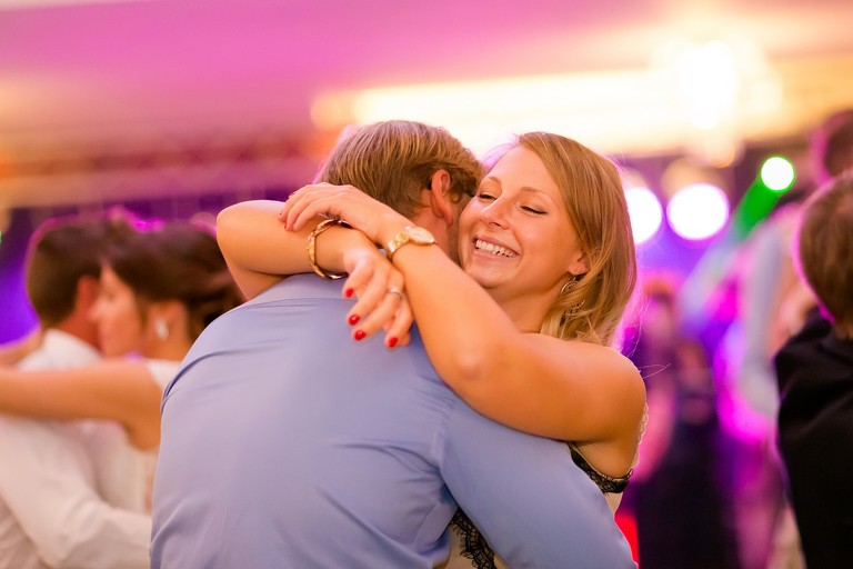 fotografia slubna mogilany, zdjecia slubne mogilany, fotograf slubny mogilany, polsko-francuski slub, fotografia slubna krakow, fotografia slubna katowice, zdjecia slubne krakow, fotograf slubny katowice, wesele sala Triana Mogilany, slub w kosciele w Mogilanach, slub kosciol Mogilany, fotograf slubny bielsko, zespol fireband na wesele, barmani na wesele cava&bar, zdjecia slubne slask, dwoch fotografow na slub,