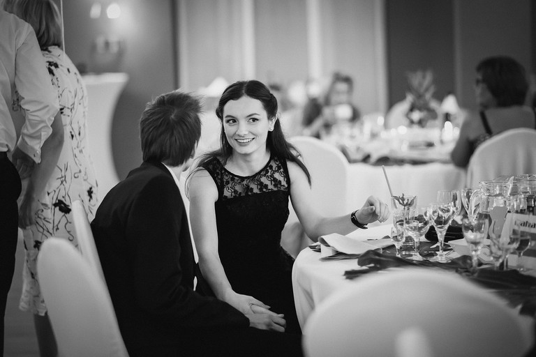 fotografia slubna mogilany, zdjecia slubne mogilany, fotograf slubny mogilany, polsko-francuski slub, fotografia slubna krakow, fotografia slubna katowice, zdjecia slubne krakow, fotograf slubny katowice, wesele sala Triana Mogilany, slub w kosciele w Mogilanach, slub kosciol Mogilany, fotograf slubny bielsko, zespol fireband na wesele, barmani na wesele cava&bar, zdjecia slubne slask, dwoch fotografow na slub,