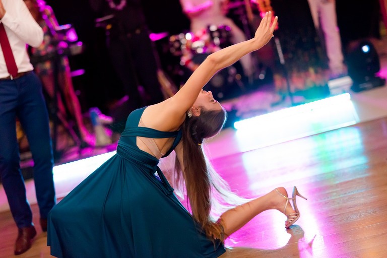 fotografia slubna mogilany, zdjecia slubne mogilany, fotograf slubny mogilany, polsko-francuski slub, fotografia slubna krakow, fotografia slubna katowice, zdjecia slubne krakow, fotograf slubny katowice, wesele sala Triana Mogilany, slub w kosciele w Mogilanach, slub kosciol Mogilany, fotograf slubny bielsko, zespol fireband na wesele, barmani na wesele cava&bar, zdjecia slubne slask, dwoch fotografow na slub,