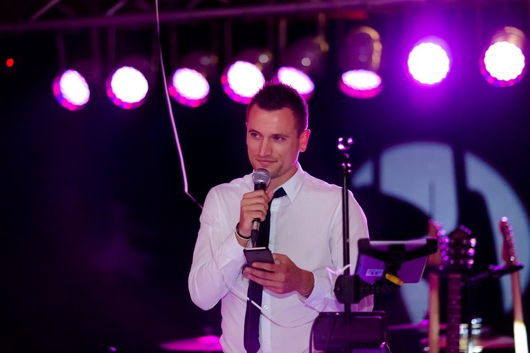 fotografia slubna mogilany, zdjecia slubne mogilany, fotograf slubny mogilany, polsko-francuski slub, fotografia slubna krakow, fotografia slubna katowice, zdjecia slubne krakow, fotograf slubny katowice, wesele sala Triana Mogilany, slub w kosciele w Mogilanach, slub kosciol Mogilany, fotograf slubny bielsko, zespol fireband na wesele, barmani na wesele cava&bar, zdjecia slubne slask, dwoch fotografow na slub,