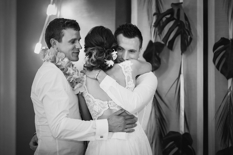 fotografia slubna mogilany, zdjecia slubne mogilany, fotograf slubny mogilany, polsko-francuski slub, fotografia slubna krakow, fotografia slubna katowice, zdjecia slubne krakow, fotograf slubny katowice, wesele sala Triana Mogilany, slub w kosciele w Mogilanach, slub kosciol Mogilany, fotograf slubny bielsko, zespol fireband na wesele, barmani na wesele cava&bar, zdjecia slubne slask, dwoch fotografow na slub,