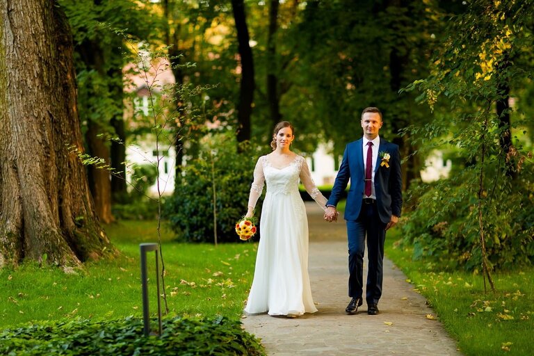 fotograf slubny krakow, zdjecia slubne oswiecim, fotografia slubna oswiecim, zdjecia slubne alwernia, fotografia slubna skawina, fotografia slubna krakow, fotografia slubna katowice, zdjecia slubne krakow, fotograf slubny katowice, wesele dwor w tomaszowicach, wesele w dworze w tomaszowicach, fotografia slubna alwernia, fotograf slubny bielsko, zdjecia slubne slask, sesja w dworze w tomaszowicach, plener slubny tomaszowice, dwoch fotografow na slub,