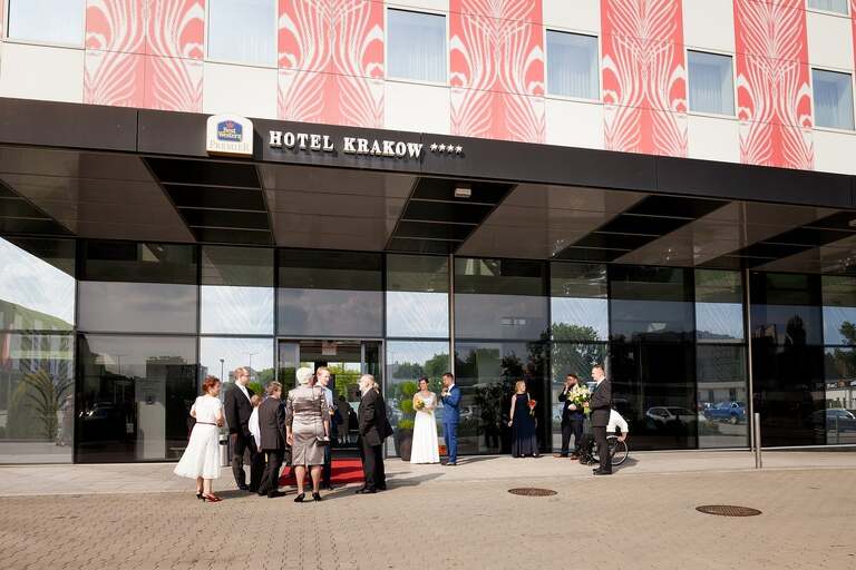 fotograf slubny krakow, zdjecia slubne oswiecim, fotografia slubna oswiecim, zdjecia slubne alwernia, fotografia slubna skawina, fotografia slubna krakow, fotografia slubna katowice, zdjecia slubne krakow, fotograf slubny katowice, wesele dwor w tomaszowicach, wesele w dworze w tomaszowicach, fotografia slubna alwernia, fotograf slubny bielsko, zdjecia slubne slask, sesja w dworze w tomaszowicach, plener slubny tomaszowice, dwoch fotografow na slub,