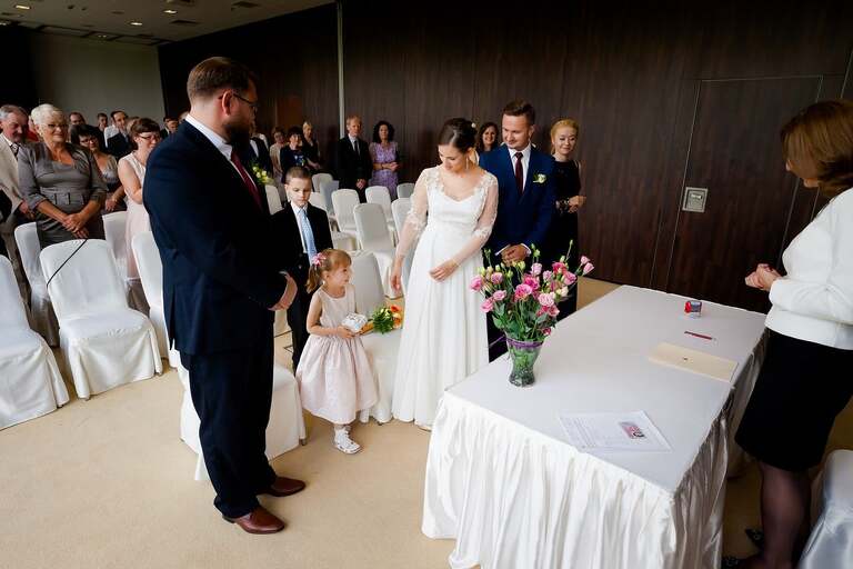 fotograf slubny krakow, zdjecia slubne oswiecim, fotografia slubna oswiecim, zdjecia slubne alwernia, fotografia slubna skawina, fotografia slubna krakow, fotografia slubna katowice, zdjecia slubne krakow, fotograf slubny katowice, wesele dwor w tomaszowicach, wesele w dworze w tomaszowicach, fotografia slubna alwernia, fotograf slubny bielsko, zdjecia slubne slask, sesja w dworze w tomaszowicach, plener slubny tomaszowice, dwoch fotografow na slub,