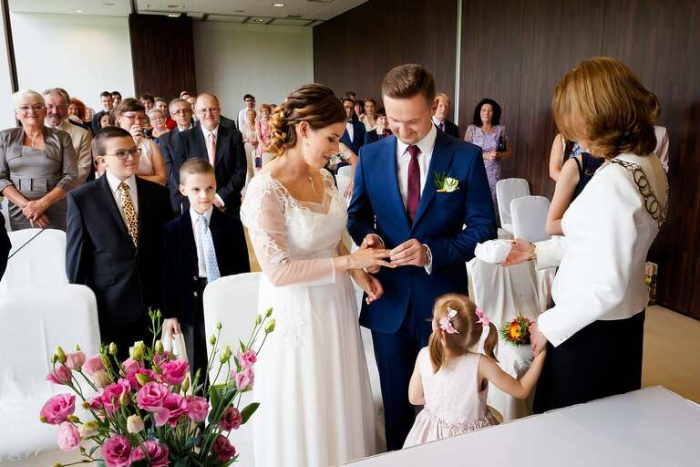 fotograf slubny krakow, zdjecia slubne oswiecim, fotografia slubna oswiecim, zdjecia slubne alwernia, fotografia slubna skawina, fotografia slubna krakow, fotografia slubna katowice, zdjecia slubne krakow, fotograf slubny katowice, wesele dwor w tomaszowicach, wesele w dworze w tomaszowicach, fotografia slubna alwernia, fotograf slubny bielsko, zdjecia slubne slask, sesja w dworze w tomaszowicach, plener slubny tomaszowice, dwoch fotografow na slub,