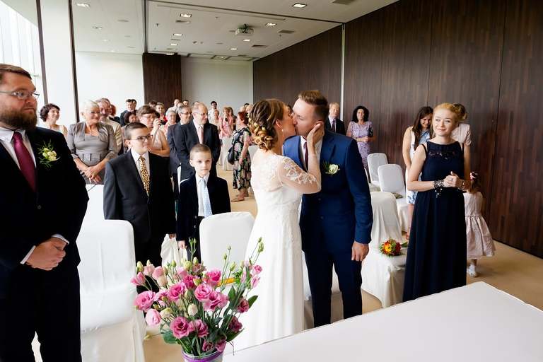 fotograf slubny krakow, zdjecia slubne oswiecim, fotografia slubna oswiecim, zdjecia slubne alwernia, fotografia slubna skawina, fotografia slubna krakow, fotografia slubna katowice, zdjecia slubne krakow, fotograf slubny katowice, wesele dwor w tomaszowicach, wesele w dworze w tomaszowicach, fotografia slubna alwernia, fotograf slubny bielsko, zdjecia slubne slask, sesja w dworze w tomaszowicach, plener slubny tomaszowice, dwoch fotografow na slub,