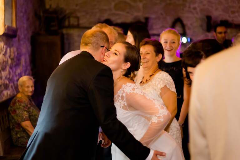 fotograf slubny krakow, zdjecia slubne oswiecim, fotografia slubna oswiecim, zdjecia slubne alwernia, fotografia slubna skawina, fotografia slubna krakow, fotografia slubna katowice, zdjecia slubne krakow, fotograf slubny katowice, wesele dwor w tomaszowicach, wesele w dworze w tomaszowicach, fotografia slubna alwernia, fotograf slubny bielsko, zdjecia slubne slask, sesja w dworze w tomaszowicach, plener slubny tomaszowice, dwoch fotografow na slub,