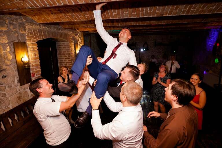 fotograf slubny krakow, zdjecia slubne oswiecim, fotografia slubna oswiecim, zdjecia slubne alwernia, fotografia slubna skawina, fotografia slubna krakow, fotografia slubna katowice, zdjecia slubne krakow, fotograf slubny katowice, wesele dwor w tomaszowicach, wesele w dworze w tomaszowicach, fotografia slubna alwernia, fotograf slubny bielsko, zdjecia slubne slask, sesja w dworze w tomaszowicach, plener slubny tomaszowice, dwoch fotografow na slub,