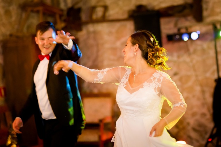 estern w Krakowie, wesele - Dwór w Tomaszowicach. Sesję w dniu slubu zrealizowalismy na terenie dworu w Tomaszowicach