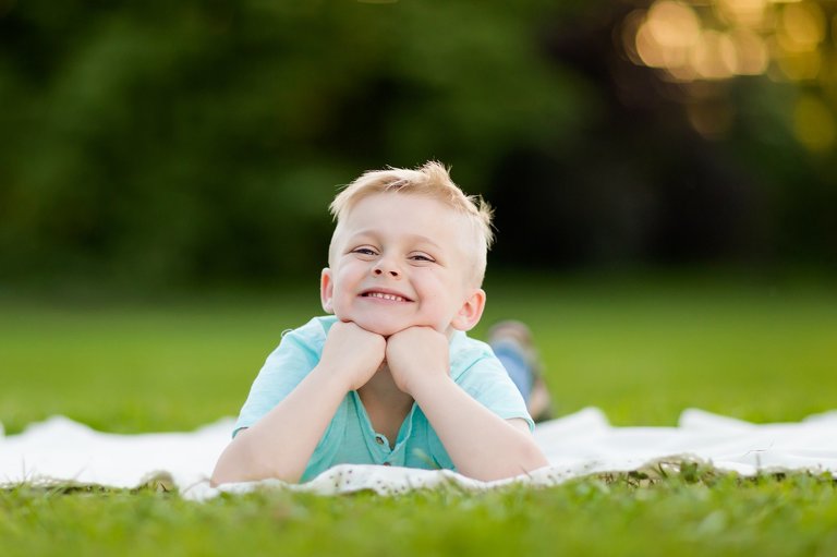 lifestylowa sesja rodzinna pszczyna, lifestylowe sesje rodzinne pszczyna, sesje dzieciece pszczyna, zdjecia dzieciece pszczyna, fotografia noworodkowa pszczyna, sesja rodzinna bielsko, fotografia rodzinna slask, zdjecia portretowe pszczyna, sesja portretowa bielsko, zdjecia w plenerze bielsko, rodzina w plenerze slask, fotografia dziecieca bielsko, zdjecia dzieci bielsko, fotografia rodzinna bielsko-biala, fotografia rodzinna slask, zdjecia ludzi slask, zdjecia dla rodzin, fotograf fotograf rodzinny slask, , fotograf czechowice, fotografia bielsko, zdjecia slask, www.magiaobrazu.com,