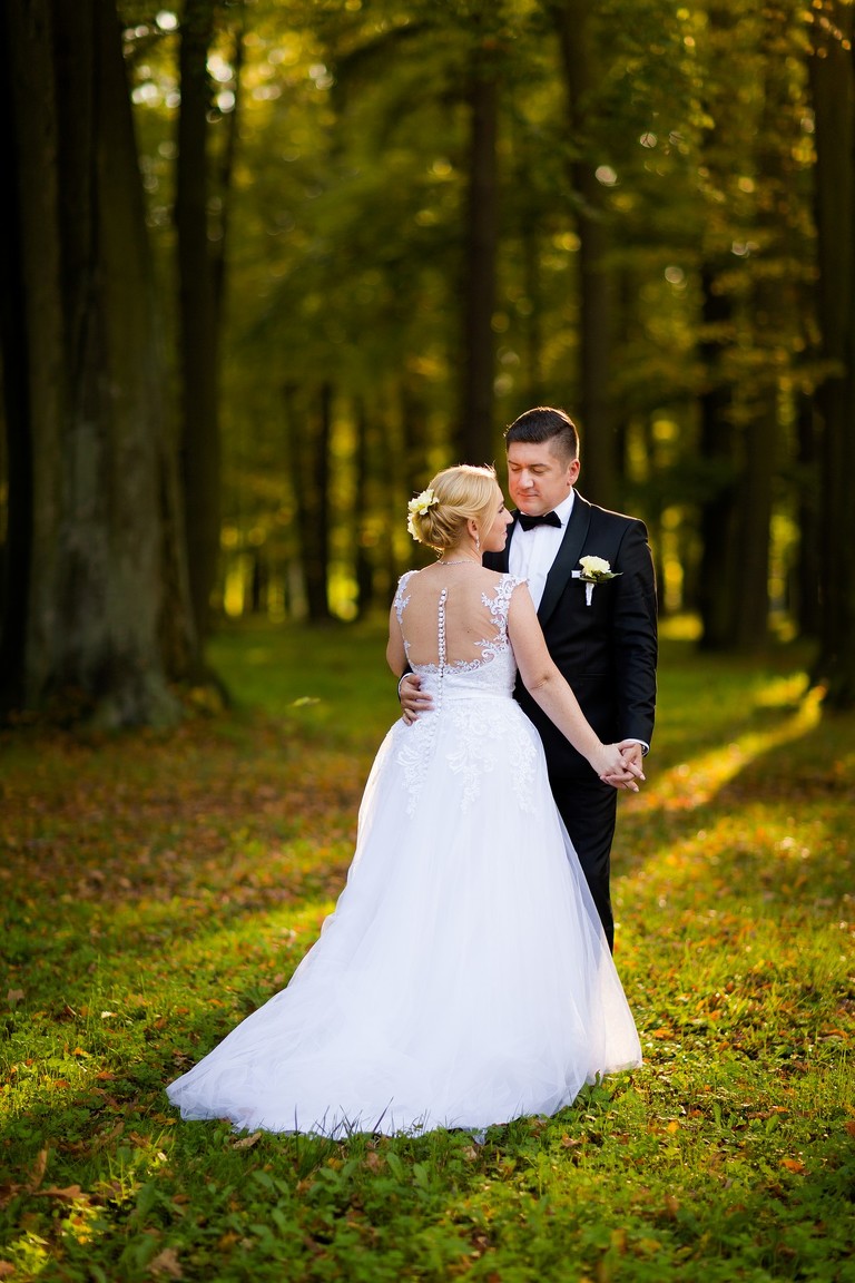 jesienny plener slubny, jesienna sesja slubna, plener slubny slask, zdjecia slubne bielsko, fotografia slubna bielsko, jesienny plener slubny, jesienna sesja slubna, fotografia slubna zywiec, zdjecia slubne zywiec, fotografia slubna slask, fotografia slubna katowice, zdjecia slubne katowice, fotograf slubny katowice, zdjecia slubne bielsko, fotograf slubny bielsko, zdjecia slubne slask, dwoch fotografow na slub, fotografia slubna krakow, zdjecia slubne zywiec, fotografia slubna zywiec