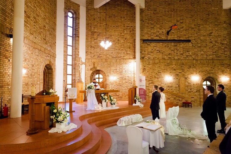 fotografia slubna katowice, zdjecia slubne katowice, fotograf slubny katowice, fotograf slubny slask, slub w kosciele ewangelicko-augsburskim tychy, wesele hotel arena tychy, wesele w hotelu arena w tychach, zdjecia slubne zywiec, fotografia slubna, zdjecia slubne bielsko, fotograf slubny bielsko, fotograf slubny cieszyn, fotografia slubna cieszyn, www.magiaobrazu.com, zdjecia slubne bielsko, fotografia slubna slask, zdjecia slubne zywiec, zdjecia slubne cieszyn, dwoch fotografow na slub, zdjecia slubne slask,