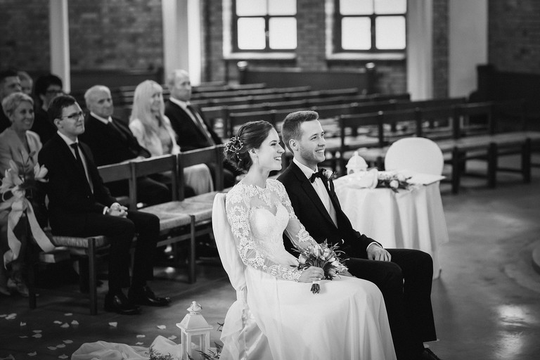 fotografia slubna katowice, zdjecia slubne katowice, fotograf slubny katowice, fotograf slubny slask, slub w kosciele ewangelicko-augsburskim tychy, wesele hotel arena tychy, wesele w hotelu arena w tychach, zdjecia slubne zywiec, fotografia slubna, zdjecia slubne bielsko, fotograf slubny bielsko, fotograf slubny cieszyn, fotografia slubna cieszyn, www.magiaobrazu.com, zdjecia slubne bielsko, fotografia slubna slask, zdjecia slubne zywiec, zdjecia slubne cieszyn, dwoch fotografow na slub, zdjecia slubne slask,