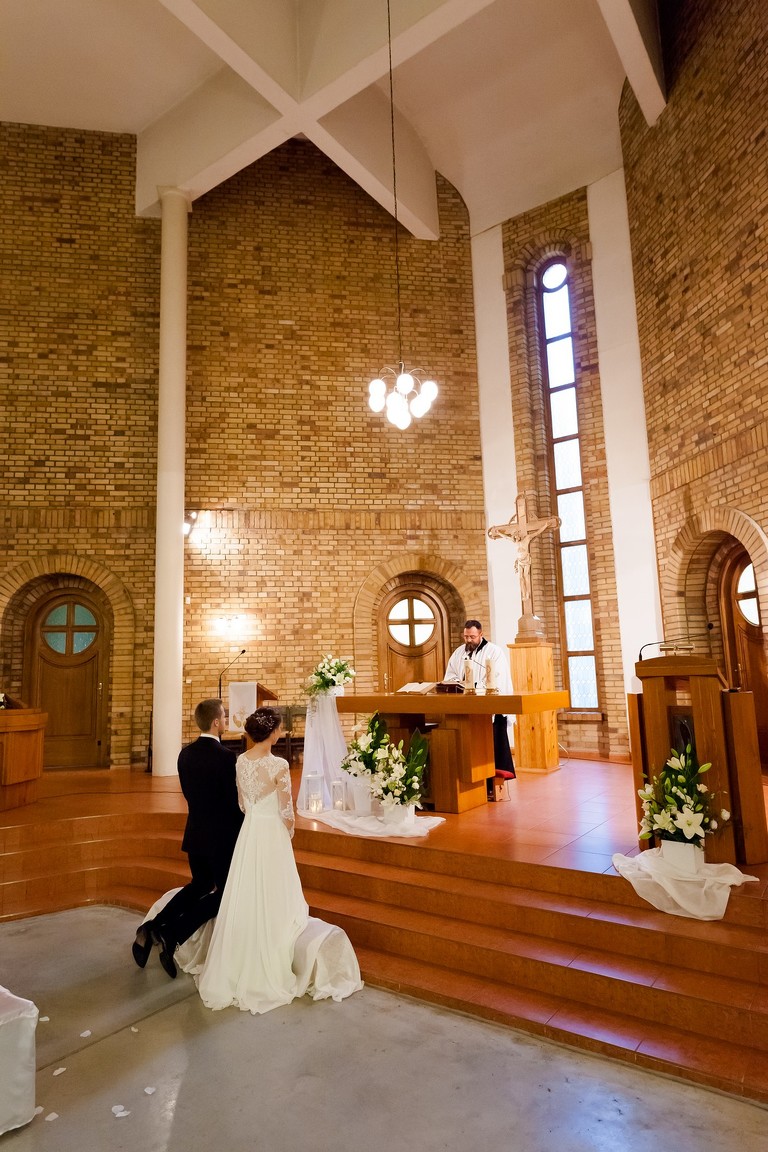 fotografia slubna katowice, zdjecia slubne katowice, fotograf slubny katowice, fotograf slubny slask, slub w kosciele ewangelicko-augsburskim tychy, wesele hotel arena tychy, wesele w hotelu arena w tychach, zdjecia slubne zywiec, fotografia slubna, zdjecia slubne bielsko, fotograf slubny bielsko, fotograf slubny cieszyn, fotografia slubna cieszyn, www.magiaobrazu.com, zdjecia slubne bielsko, fotografia slubna slask, zdjecia slubne zywiec, zdjecia slubne cieszyn, dwoch fotografow na slub, zdjecia slubne slask,