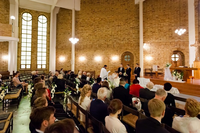 fotografia slubna katowice, zdjecia slubne katowice, fotograf slubny katowice, fotograf slubny slask, slub w kosciele ewangelicko-augsburskim tychy, wesele hotel arena tychy, wesele w hotelu arena w tychach, zdjecia slubne zywiec, fotografia slubna, zdjecia slubne bielsko, fotograf slubny bielsko, fotograf slubny cieszyn, fotografia slubna cieszyn, www.magiaobrazu.com, zdjecia slubne bielsko, fotografia slubna slask, zdjecia slubne zywiec, zdjecia slubne cieszyn, dwoch fotografow na slub, zdjecia slubne slask,