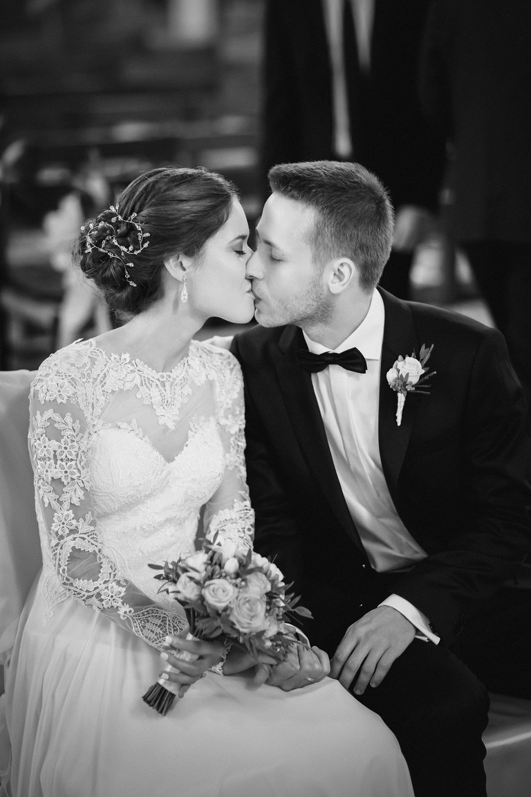 fotografia slubna katowice, zdjecia slubne katowice, fotograf slubny katowice, fotograf slubny slask, slub w kosciele ewangelicko-augsburskim tychy, wesele hotel arena tychy, wesele w hotelu arena w tychach, zdjecia slubne zywiec, fotografia slubna, zdjecia slubne bielsko, fotograf slubny bielsko, fotograf slubny cieszyn, fotografia slubna cieszyn, www.magiaobrazu.com, zdjecia slubne bielsko, fotografia slubna slask, zdjecia slubne zywiec, zdjecia slubne cieszyn, dwoch fotografow na slub, zdjecia slubne slask,