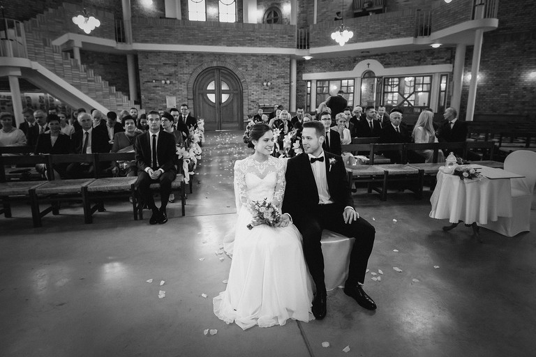 fotografia slubna katowice, zdjecia slubne katowice, fotograf slubny katowice, fotograf slubny slask, slub w kosciele ewangelicko-augsburskim tychy, wesele hotel arena tychy, wesele w hotelu arena w tychach, zdjecia slubne zywiec, fotografia slubna, zdjecia slubne bielsko, fotograf slubny bielsko, fotograf slubny cieszyn, fotografia slubna cieszyn, www.magiaobrazu.com, zdjecia slubne bielsko, fotografia slubna slask, zdjecia slubne zywiec, zdjecia slubne cieszyn, dwoch fotografow na slub, zdjecia slubne slask,