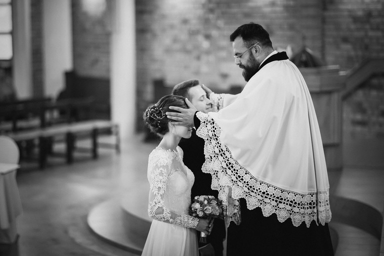 fotografia slubna katowice, zdjecia slubne katowice, fotograf slubny katowice, fotograf slubny slask, slub w kosciele ewangelicko-augsburskim tychy, wesele hotel arena tychy, wesele w hotelu arena w tychach, zdjecia slubne zywiec, fotografia slubna, zdjecia slubne bielsko, fotograf slubny bielsko, fotograf slubny cieszyn, fotografia slubna cieszyn, www.magiaobrazu.com, zdjecia slubne bielsko, fotografia slubna slask, zdjecia slubne zywiec, zdjecia slubne cieszyn, dwoch fotografow na slub, zdjecia slubne slask,