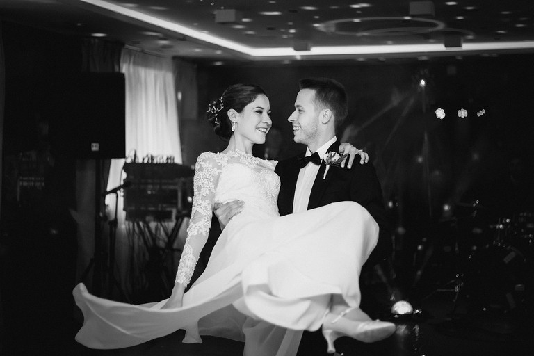 fotografia slubna katowice, zdjecia slubne katowice, fotograf slubny katowice, fotograf slubny slask, slub w kosciele ewangelicko-augsburskim tychy, wesele hotel arena tychy, wesele w hotelu arena w tychach, zdjecia slubne zywiec, fotografia slubna, zdjecia slubne bielsko, fotograf slubny bielsko, fotograf slubny cieszyn, fotografia slubna cieszyn, www.magiaobrazu.com, zdjecia slubne bielsko, fotografia slubna slask, zdjecia slubne zywiec, zdjecia slubne cieszyn, dwoch fotografow na slub, zdjecia slubne slask,