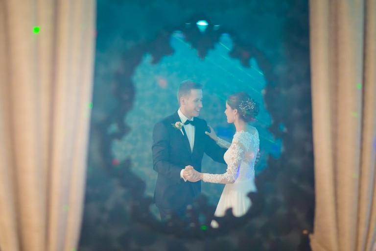 fotografia slubna katowice, zdjecia slubne katowice, fotograf slubny katowice, fotograf slubny slask, slub w kosciele ewangelicko-augsburskim tychy, wesele hotel arena tychy, wesele w hotelu arena w tychach, zdjecia slubne zywiec, fotografia slubna, zdjecia slubne bielsko, fotograf slubny bielsko, fotograf slubny cieszyn, fotografia slubna cieszyn, www.magiaobrazu.com, zdjecia slubne bielsko, fotografia slubna slask, zdjecia slubne zywiec, zdjecia slubne cieszyn, dwoch fotografow na slub, zdjecia slubne slask,