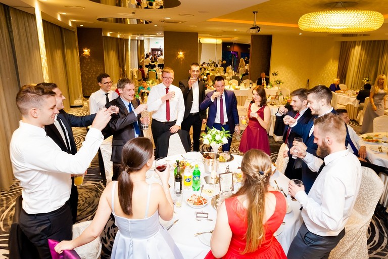 fotografia slubna katowice, zdjecia slubne katowice, fotograf slubny katowice, fotograf slubny slask, slub w kosciele ewangelicko-augsburskim tychy, wesele hotel arena tychy, wesele w hotelu arena w tychach, zdjecia slubne zywiec, fotografia slubna, zdjecia slubne bielsko, fotograf slubny bielsko, fotograf slubny cieszyn, fotografia slubna cieszyn, www.magiaobrazu.com, zdjecia slubne bielsko, fotografia slubna slask, zdjecia slubne zywiec, zdjecia slubne cieszyn, dwoch fotografow na slub, zdjecia slubne slask,