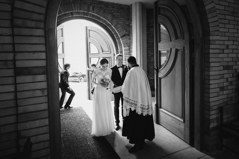 fotografia slubna katowice, zdjecia slubne katowice, fotograf slubny katowice, fotograf slubny slask, slub w kosciele ewangelicko-augsburskim tychy, wesele hotel arena tychy, wesele w hotelu arena w tychach, zdjecia slubne zywiec, fotografia slubna, zdjecia slubne bielsko, fotograf slubny bielsko, fotograf slubny cieszyn, fotografia slubna cieszyn, www.magiaobrazu.com, zdjecia slubne bielsko, fotografia slubna slask, zdjecia slubne zywiec, zdjecia slubne cieszyn, dwoch fotografow na slub, zdjecia slubne slask,