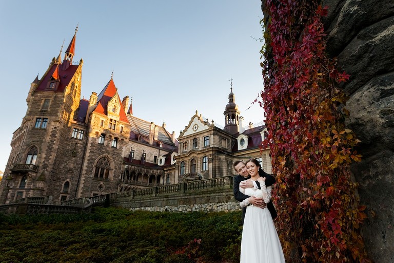 sesja slubna w Mosznej, plener slubny Moszna, sesja slubna na zamku, plener slubny w palacu, www.magiaobrazu.com, fotografia slubna w Mosznej, plener slubny w Krakowie, fotograf slubny Krakow, fotografowie slubni, fotograf malopolska, sesja plenerowa, klimatyczna sesja slubna, plener w Mosznej, Zamek w Mosznej, oryginalna sesja slubna, fotograf slubny slask, sesja slubna slask, zdjecia slubne opolskie, www.magiaobrazu.com, fotografia slubna, plener slubny na zamku, fotograf slubny Krakow, palac w mosznej, fotografowie slubni, fotograf mal‚opolska, sesja plenerowa, klimatyczna sesja slubna