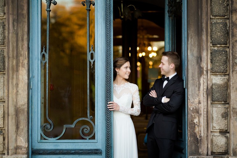 sesja slubna w Mosznej, plener slubny Moszna, sesja slubna na zamku, plener slubny w palacu, www.magiaobrazu.com, fotografia slubna w Mosznej, plener slubny w Krakowie, fotograf slubny Krakow, fotografowie slubni, fotograf malopolska, sesja plenerowa, klimatyczna sesja slubna, plener w Mosznej, Zamek w Mosznej, oryginalna sesja slubna, fotograf slubny slask, sesja slubna slask, zdjecia slubne opolskie, www.magiaobrazu.com, fotografia slubna, plener slubny na zamku, fotograf slubny Krakow, palac w mosznej, fotografowie slubni, fotograf mal‚opolska, sesja plenerowa, klimatyczna sesja slubna