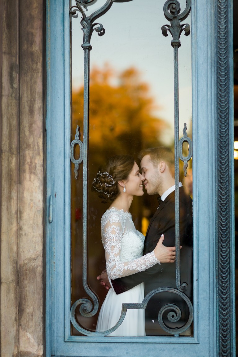 sesja slubna w Mosznej, plener slubny Moszna, sesja slubna na zamku, plener slubny w palacu, www.magiaobrazu.com, fotografia slubna w Mosznej, plener slubny w Krakowie, fotograf slubny Krakow, fotografowie slubni, fotograf malopolska, sesja plenerowa, klimatyczna sesja slubna, plener w Mosznej, Zamek w Mosznej, oryginalna sesja slubna, fotograf slubny slask, sesja slubna slask, zdjecia slubne opolskie, www.magiaobrazu.com, fotografia slubna, plener slubny na zamku, fotograf slubny Krakow, palac w mosznej, fotografowie slubni, fotograf mal‚opolska, sesja plenerowa, klimatyczna sesja slubna