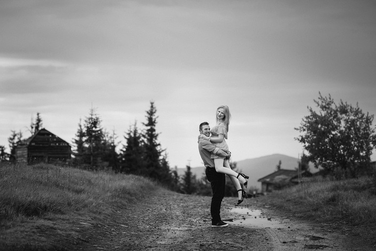 skrzyczne, sesja na skrzycznym, letnia sesja narzeczenska bielsko, sesja narzeczenska bielsko, sesje narzeczenskie bielsko, plener zareczynowy bielsko, sesja zareczyona bielsko, sesja narzeczenska w parku, plener narzeczenski w parku,sesje narzeczenskie slask, zdjecia narzeczenskie slask, sesja narzeczenska katowice, sesja zareczynowa slask, zdjecia zareczynowe slask, www.magiaobrazu.com, fotografia slubna slask, fotograf slubny krakow, zdjecia przedslubne slask, fotografia slubna slask, romantyczna sesja narzeczenska, engagement session, prewedding photosession,