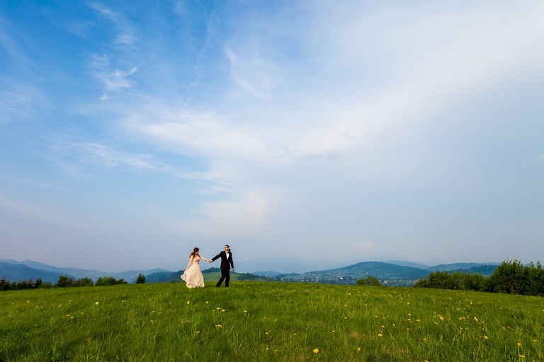 sesja slubna w gorach, plener slubny w gorach, sesja slubna w beskidach, plener slubny beskidy, zdjecia slubne zywiec, fotografia slubna slask, zdjecia slubne slask, romantyczny plener slubny, fotograf slubny bielsko, plener slubny w lesie slask, sesja slubna w lesie slask, plener slubny las slask, fotografia slubna slask, zdjecia slubne slask, fotografia slubna katowice, zdjecia slubne katowice, romantyczna sesja slubna slask, zdjecia slubne bielsko, fotografia slubna bielsko, oryginalny plener slubny, oryginalna sesja slubna, www.magiaobrazu.com, Anna i Jacek Bieniek